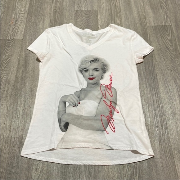 Marilyn Monroe Tops - 🍒3/$20 Marilyn Monroe Top